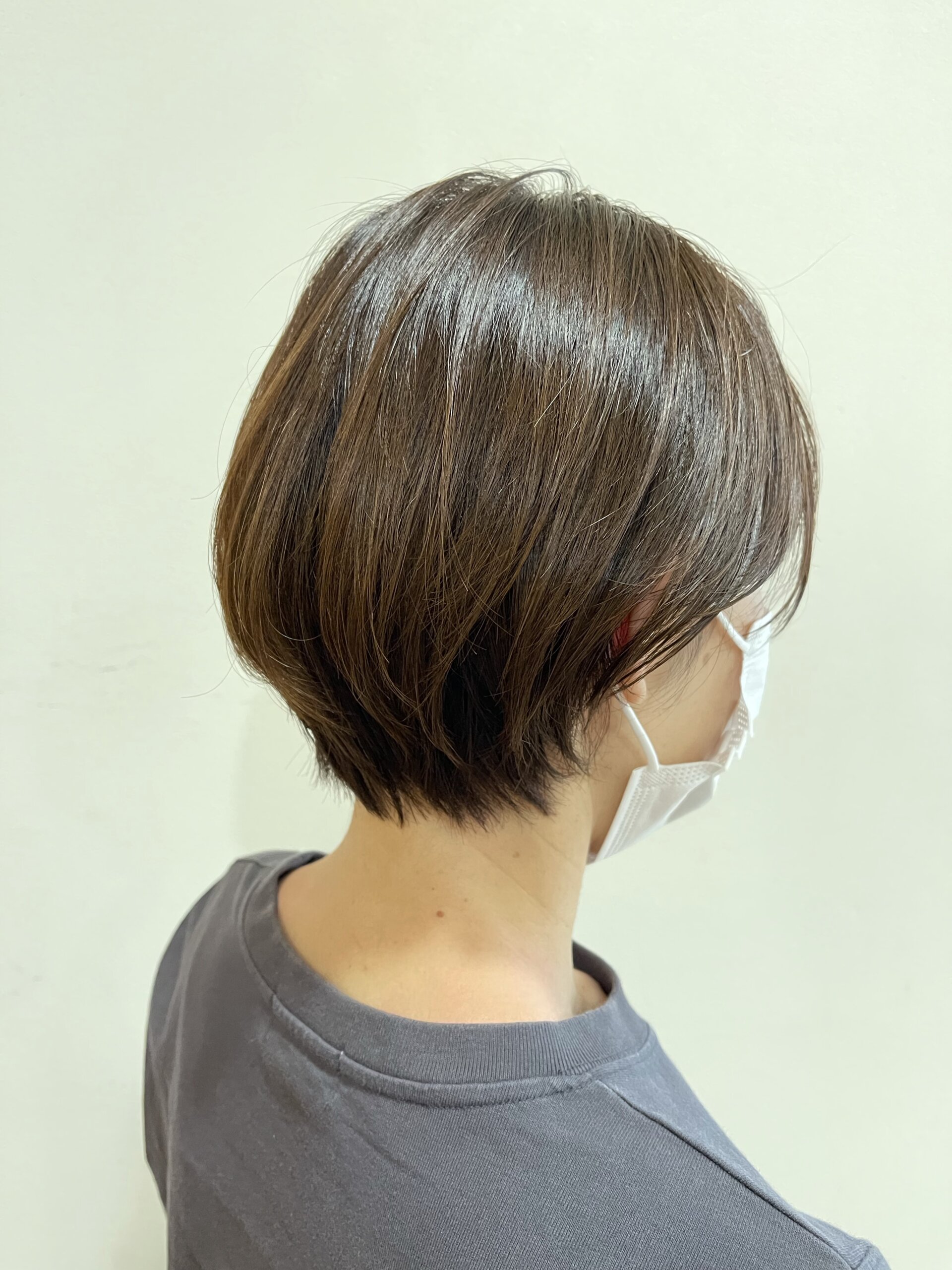 ふんわり前上がりショート