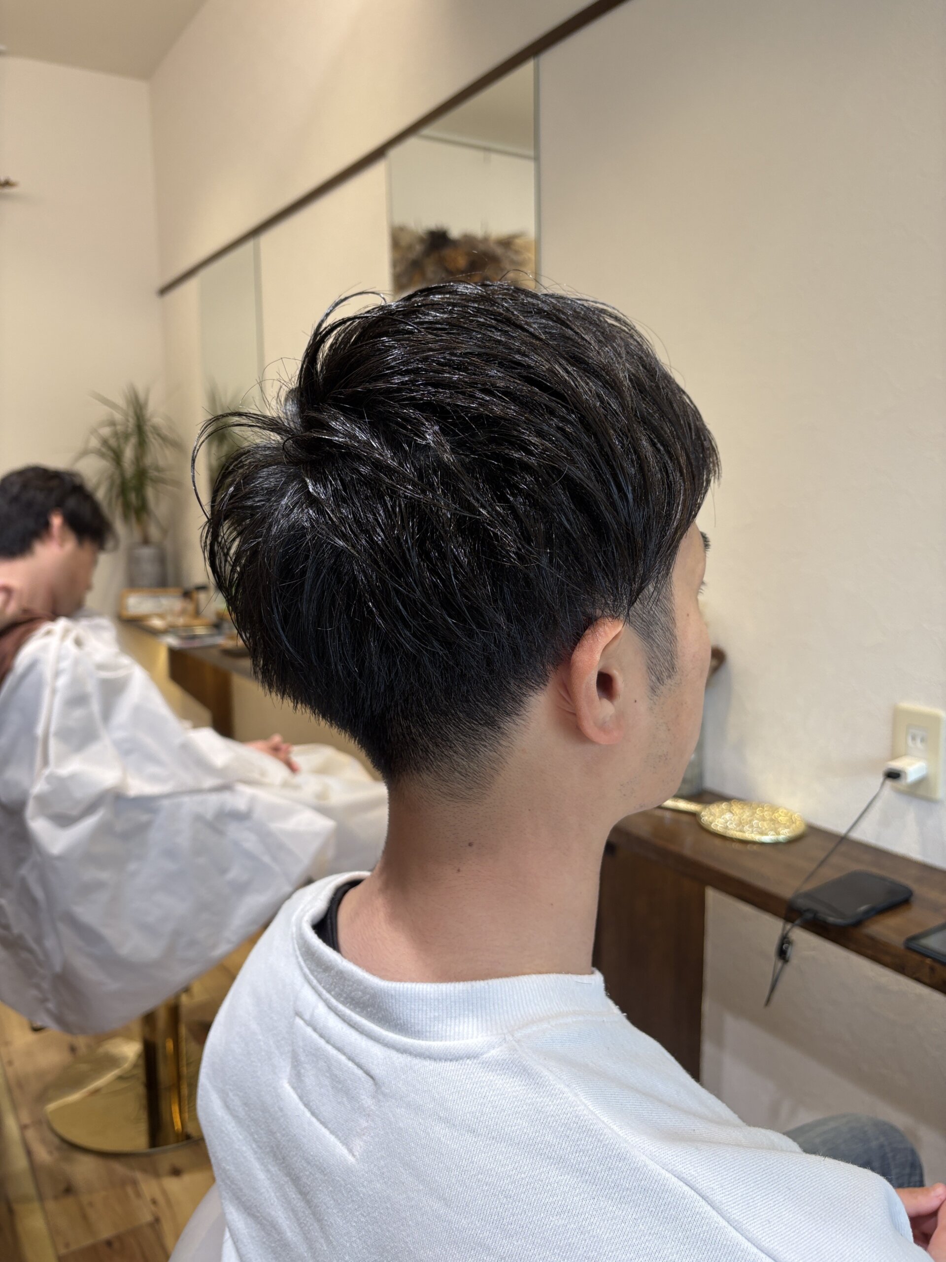 メンズツーブロック えり足フェード サイドビュー