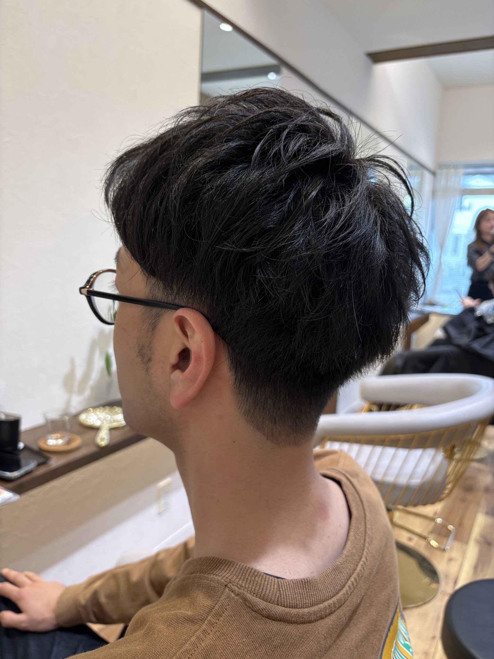 ツーブロック×ナチュラルパーマ　バックスタイル