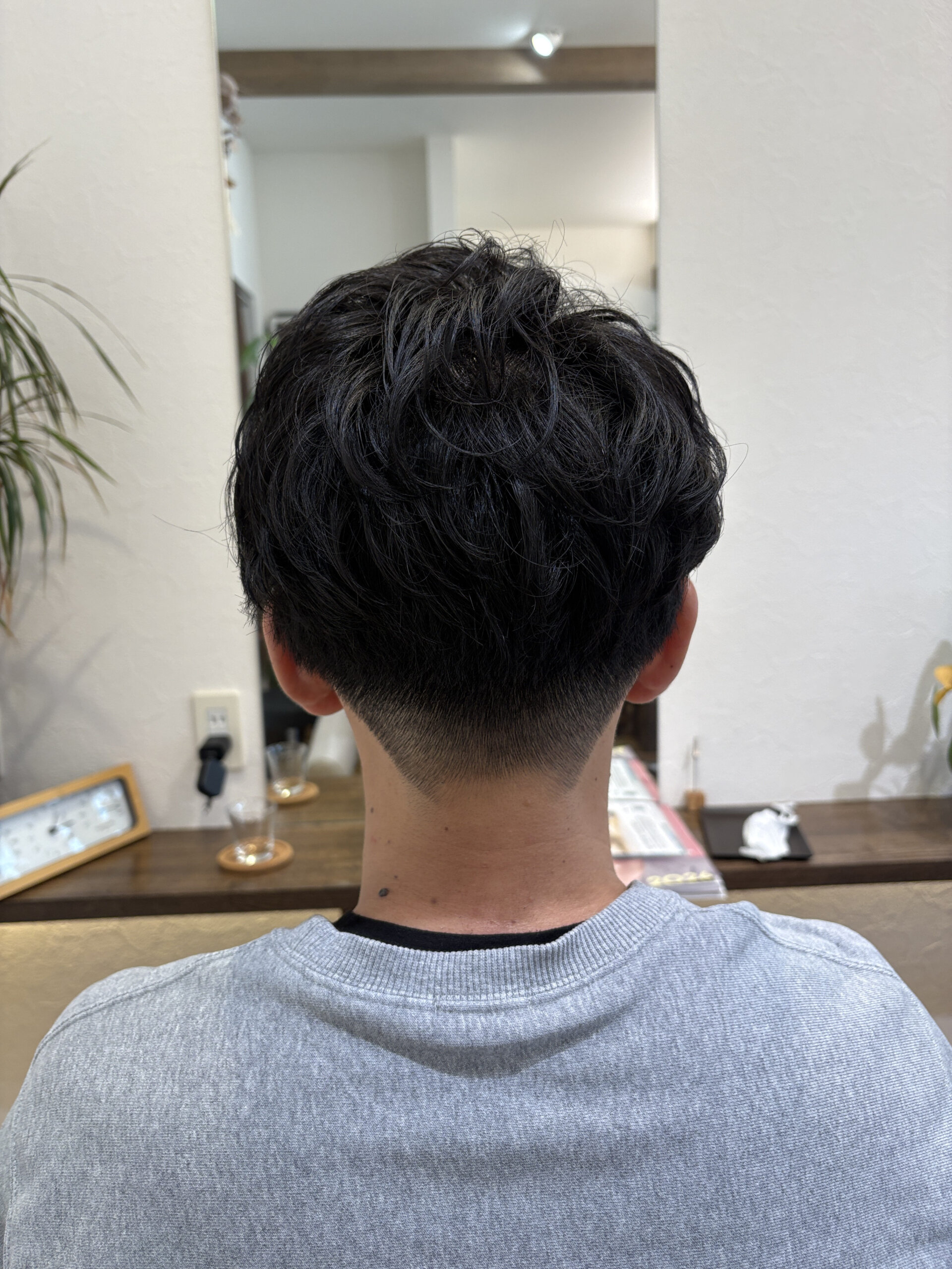 フェードカットの刈り上げ・後ろ姿