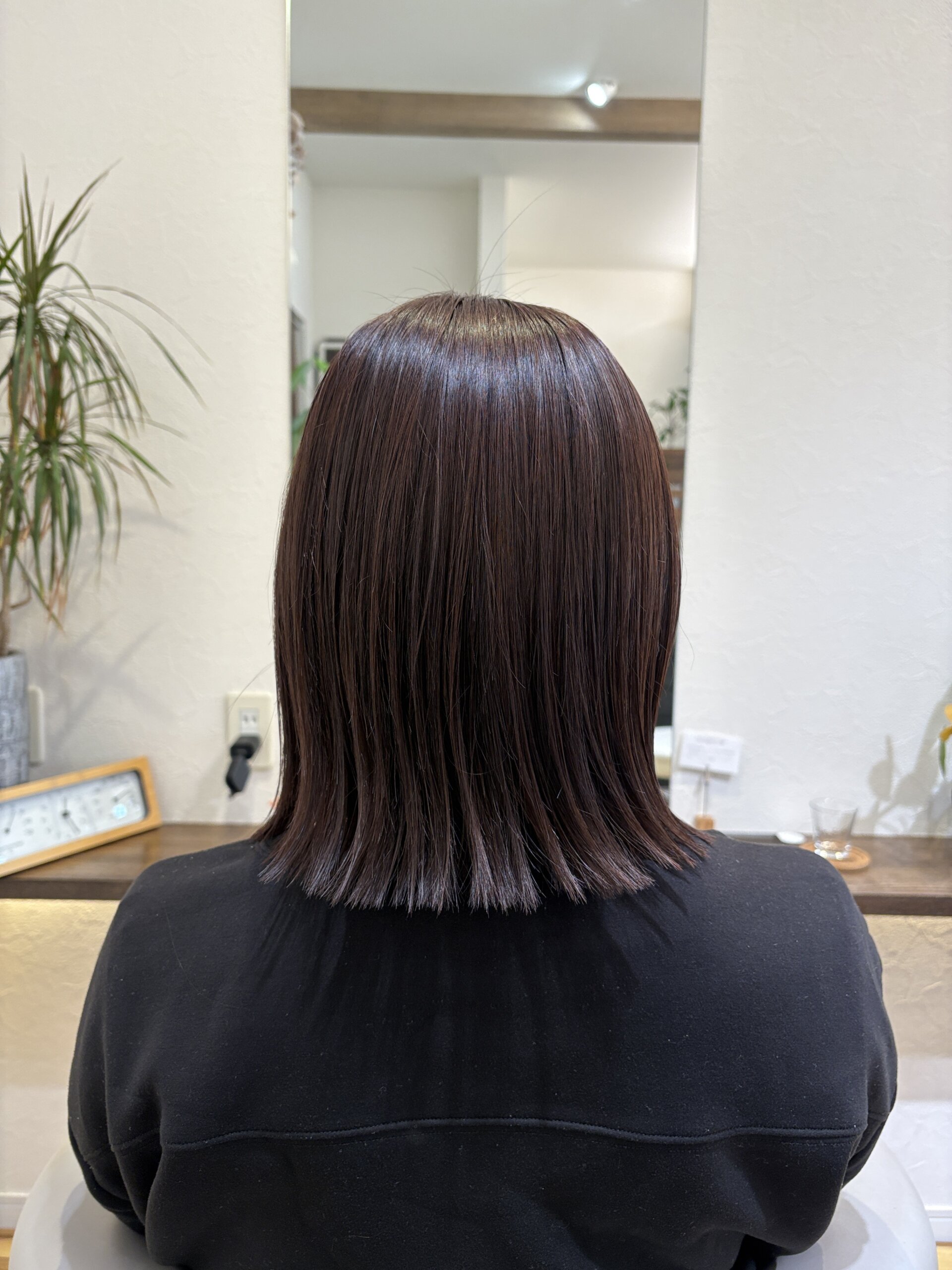 ピンクブラウンボブ サイドスタイル