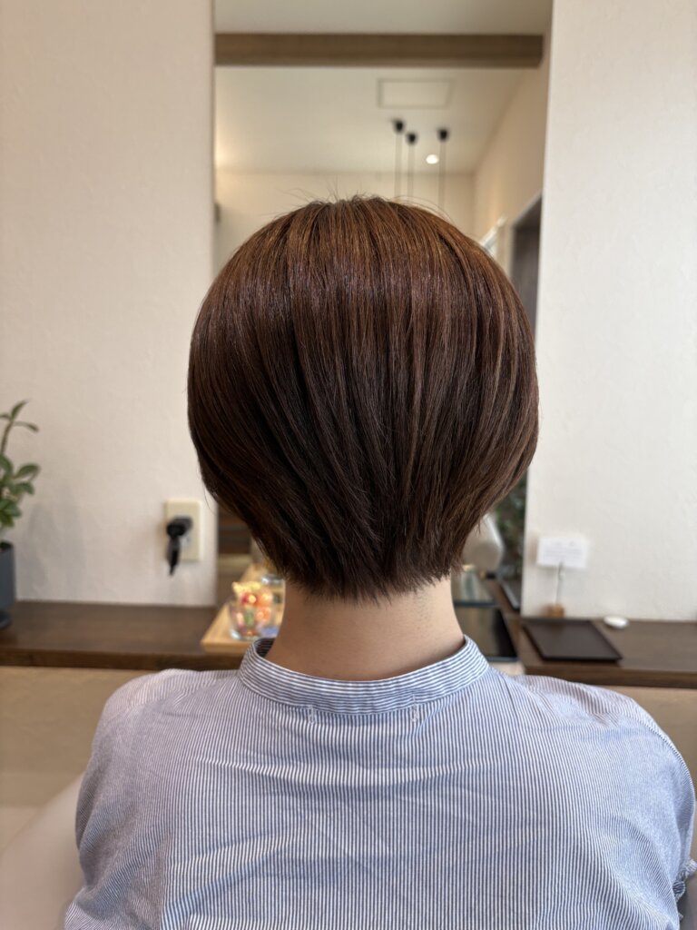 すっきりショート バックスタイル2